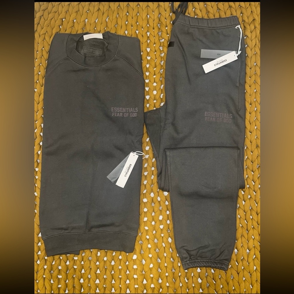 Fear of God Essentials Set